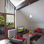 Merkle Apartment *